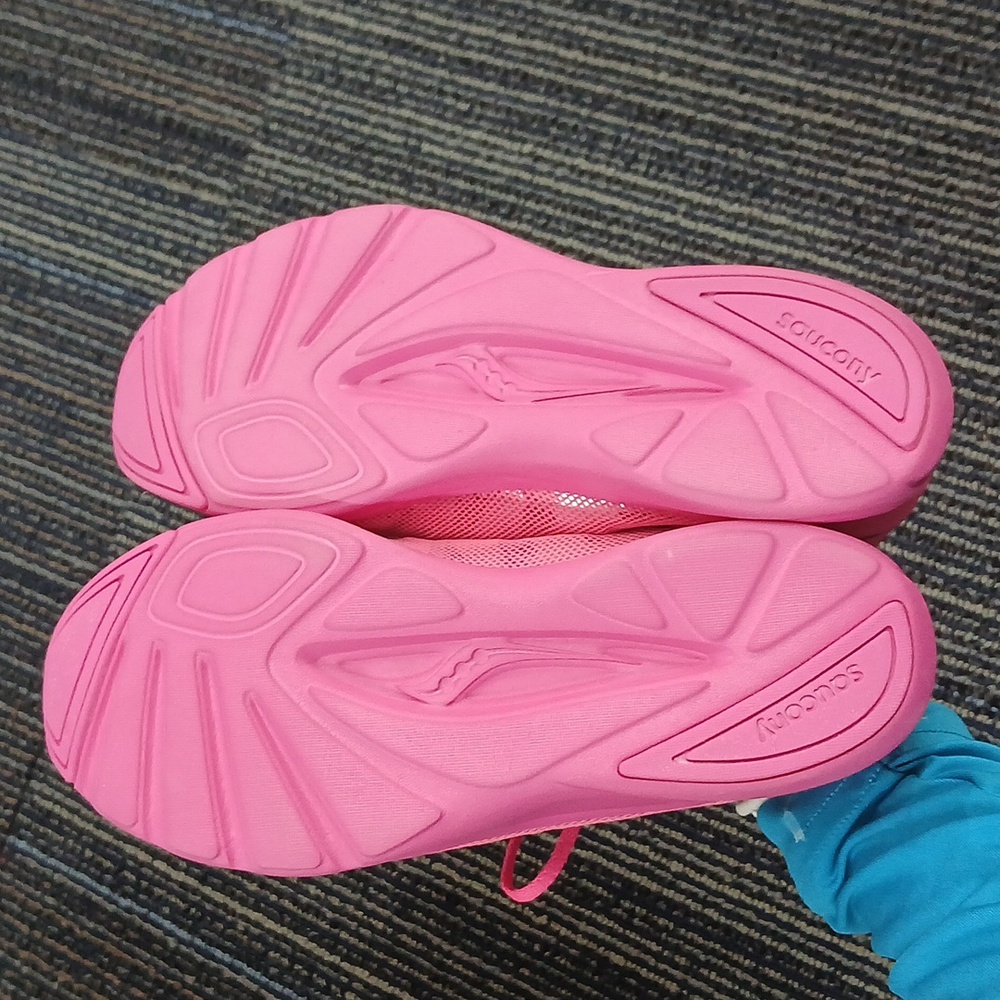 Saucony Women's Vibrant Pink Athletic Shoes Size 7 New - Picture 5 of 6